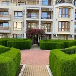 Sveti Vlas-royal Bay 2-avalonia アパート *
